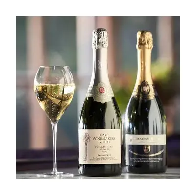 Graham Beck Synergy Chardonnay Pinot Noir Extra Brut 2017